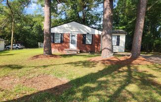 Cute and Cozy 3 Bedroom 1 Bath Available NOW!