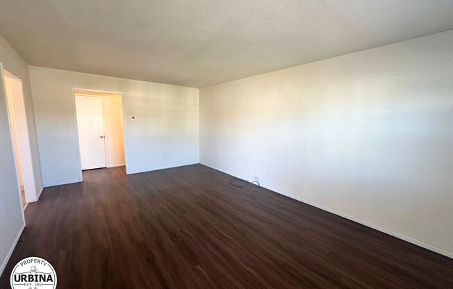 2 beds, 1 bath, $2,500