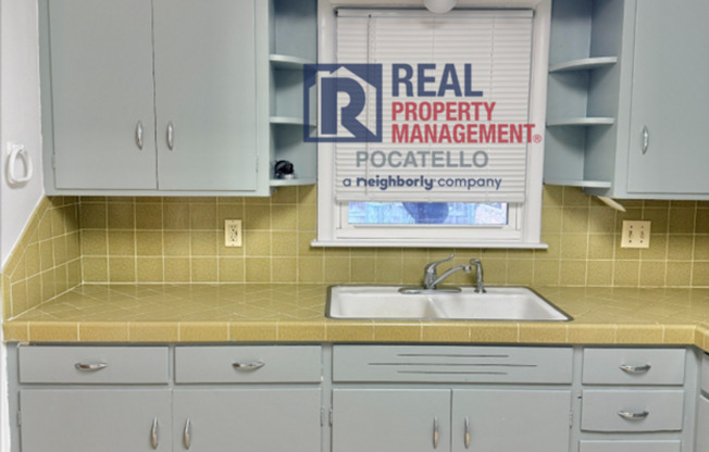 937-943 E Bridger St