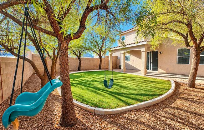 3 beds, 2.5 baths, $2,250