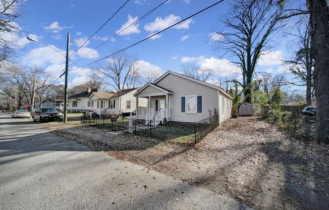 Wonderful Cottage Home in Gastonia!