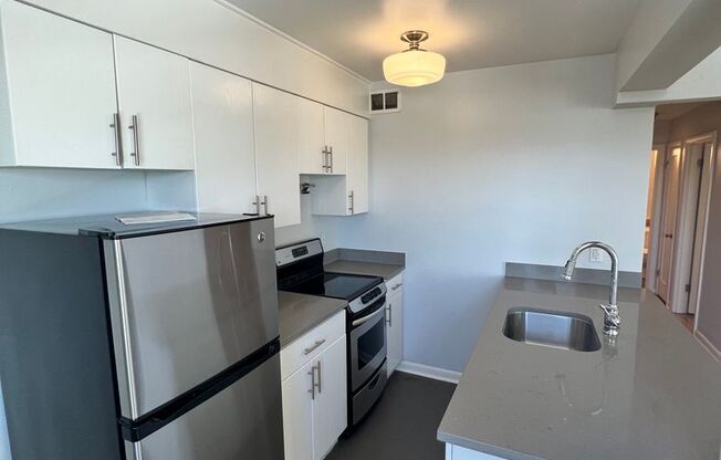 1 bed, 1 bath, 606 sqft, $1,550, Unit 414
