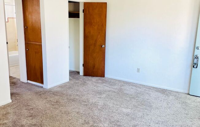 1 bed, 1 bath, $2,195, Unit 1058 1/2 Felspar Street