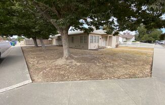 3 beds, 2 baths, $1,650