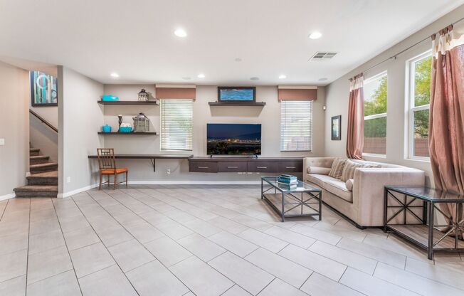 FULLY FURNISHED Model Home with Loft!