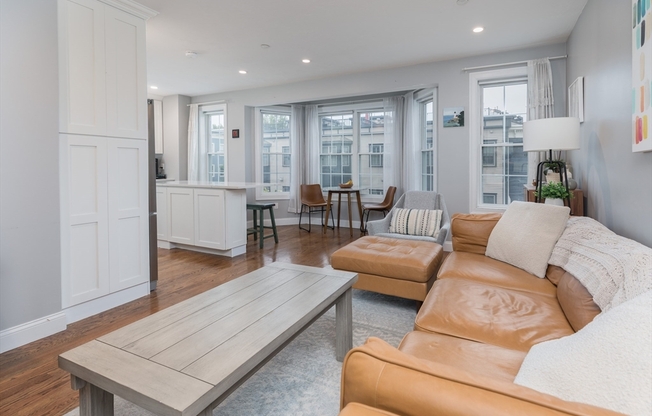 194 K ST