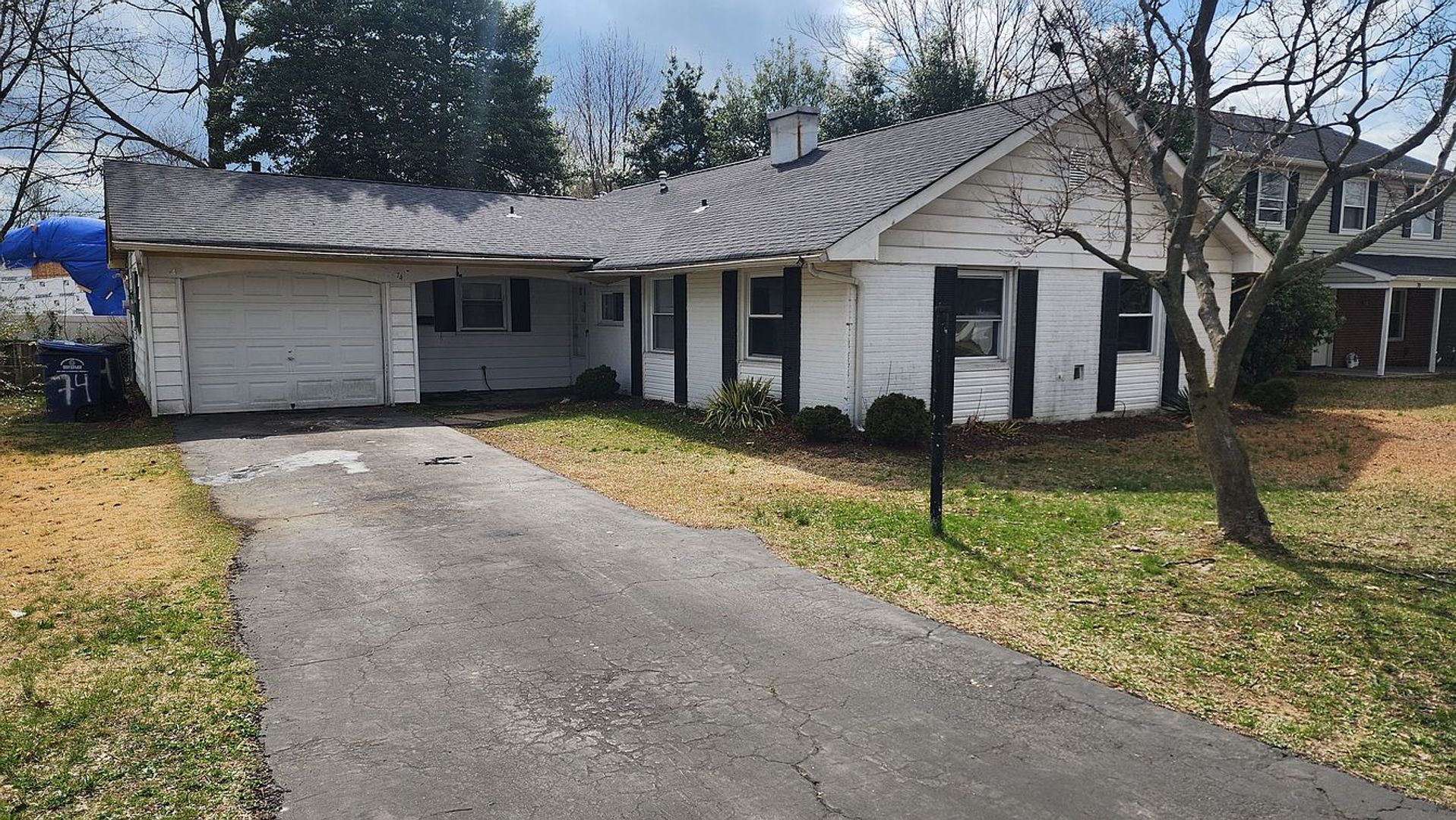 74 Melville Ln