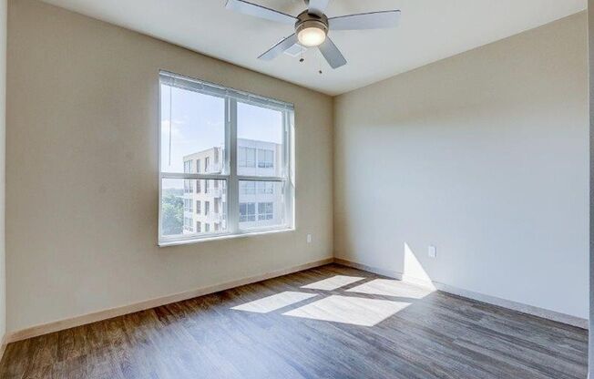 1 bed, 1 bath, 693 sqft, $1,750, Unit 405