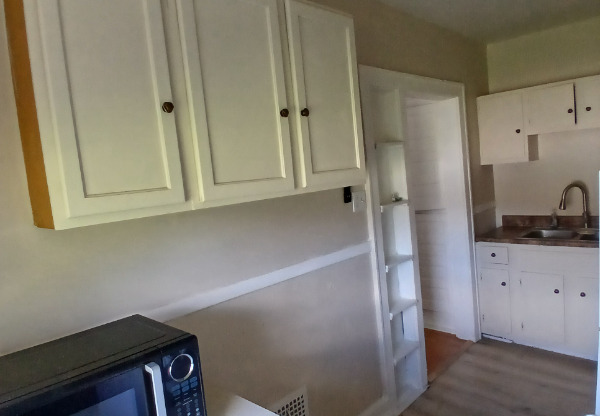 433 W SAVANNAH