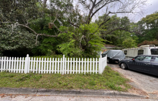 213 NW 29 ST