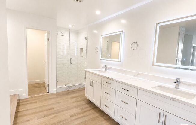 4 beds, 4 baths, 3,424 sqft, $13,000, Unit 1805