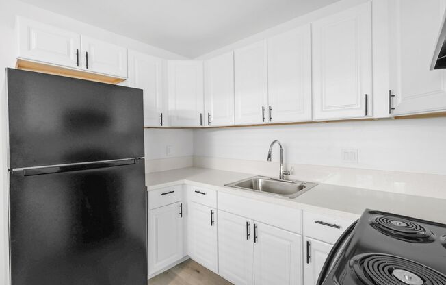 1 bed, 1 bath, 605 sqft, $1,395, Unit 5
