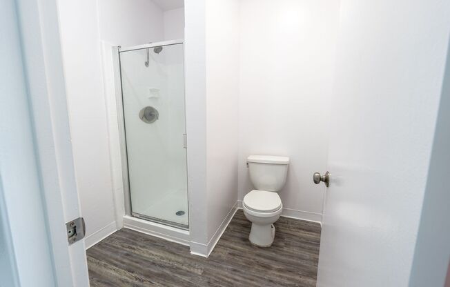 2 beds, 2.5 baths, 1,250 sqft, $2,198, Unit 250