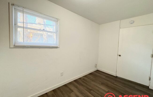 1 bed, 1 bath, 450 sqft, $850, Unit 214 Beardsley Ave #11