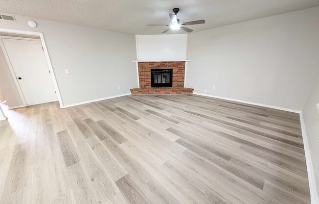 First Month's Rent Free- 4 Bed Remodel in Moore