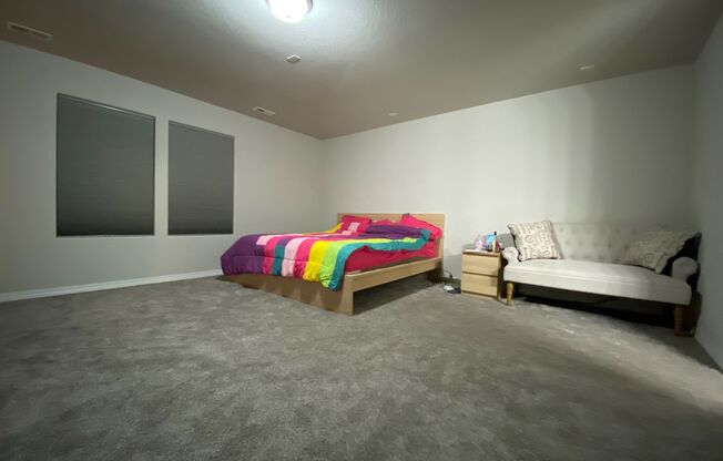Immaculate 4 Bed 3 Bath Home Near Fort Carson!!!