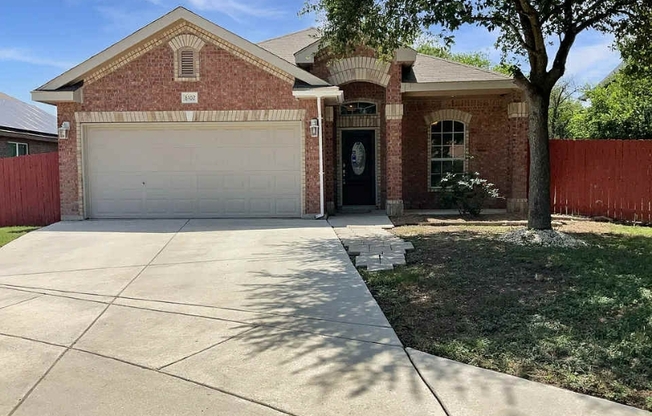 8102 GRISSOM CIR