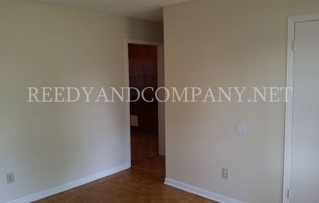 Welcome to 903 W Raines Rd!