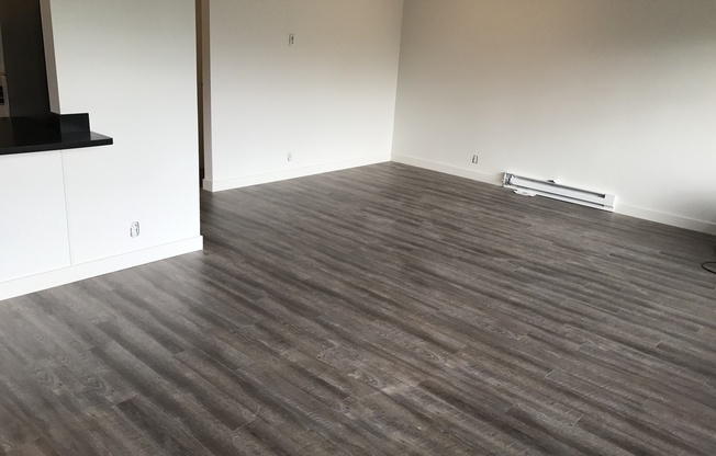 1 bed, 1 bath, 750 sqft, $2,060, Unit 102