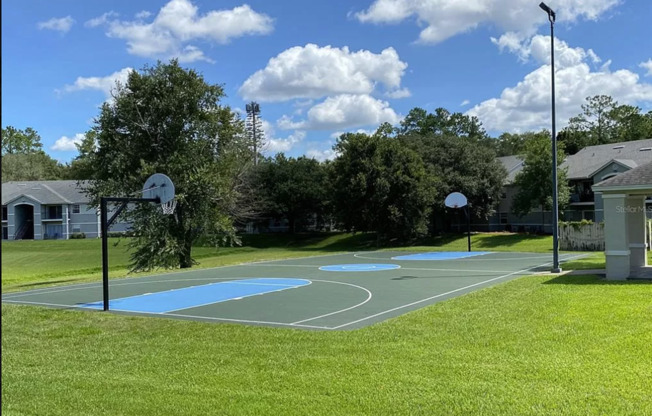 2 beds, 2 baths, $1,400, Unit Apt 713