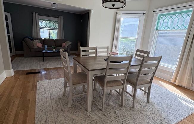 616 S 32nd Ave - Beautiful Home!