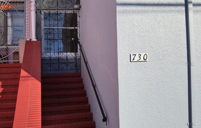 Versatile Recently Renovated 3bd/3ba plus bonus rooms home in Outer Richmond!