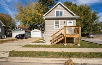 570 5 AVE