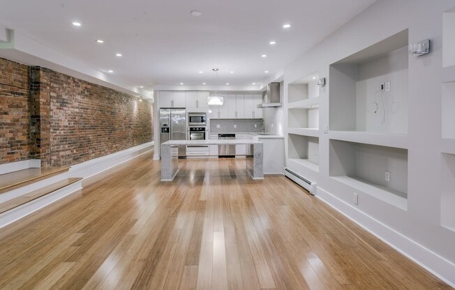 325 Columbus Ave 5