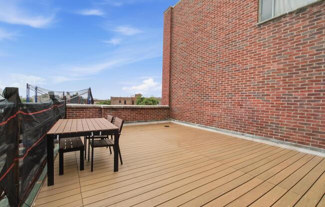 2 beds, 2 baths, $3,700, Unit PHC