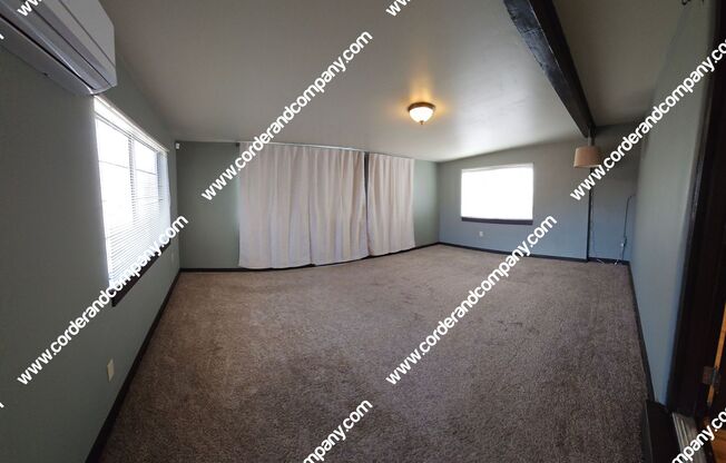 3 beds, 1 bath, $2,100