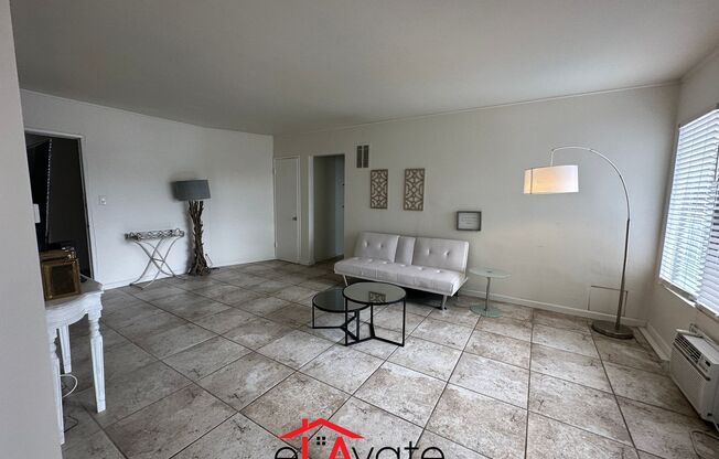 1 bed, 1 bath, $2,595