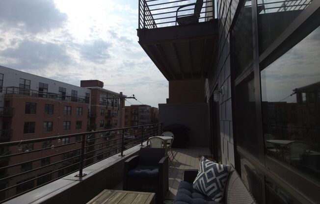 2 beds, 2.5 baths, 1,560 sqft, $3,295, Unit 402