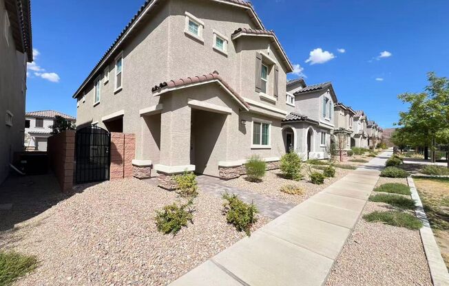 1347 GRAPHITE AVE