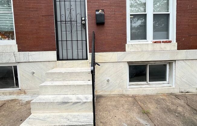 Beautiful 3 Bedroom 1 Bathroom East Baltimore Town Home