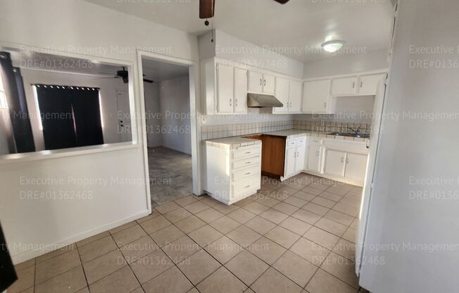 3 beds, 1 bath, $1,250