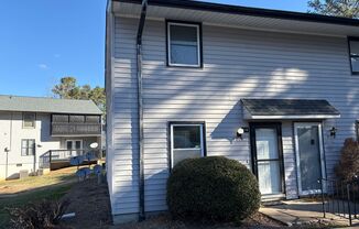 2 Bedroom, 1.5 Bathroom Condo in Winston-Salem!