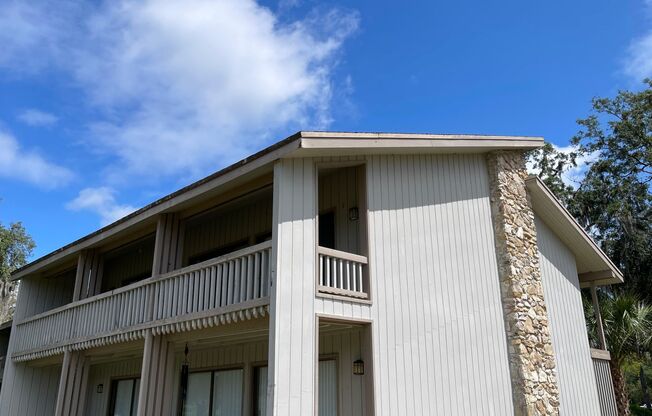 Priced Right!1 Bed 1 Bath Condo in Grenelefe Community!