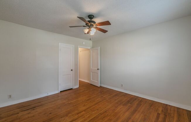 2 beds, 1 bath, $1,550