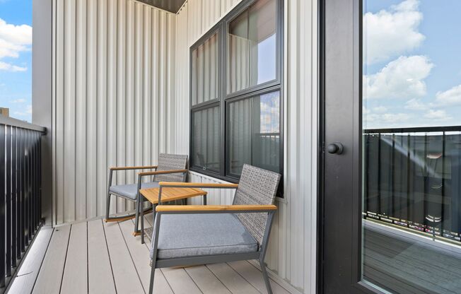 2 beds, 1 bath, 868 sqft, $1,325, Unit #309