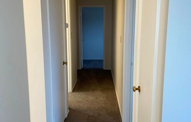 2 beds, 1 bath, $1,695, Unit Unit #19