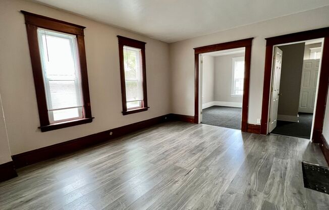 860 Tenth NW