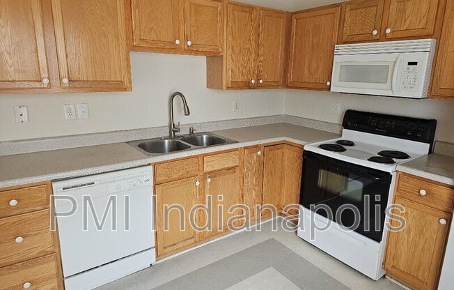 1815 WINFIELD PARK DR
