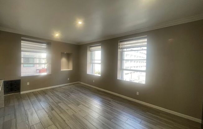 1 bed, 1 bath, $2,295