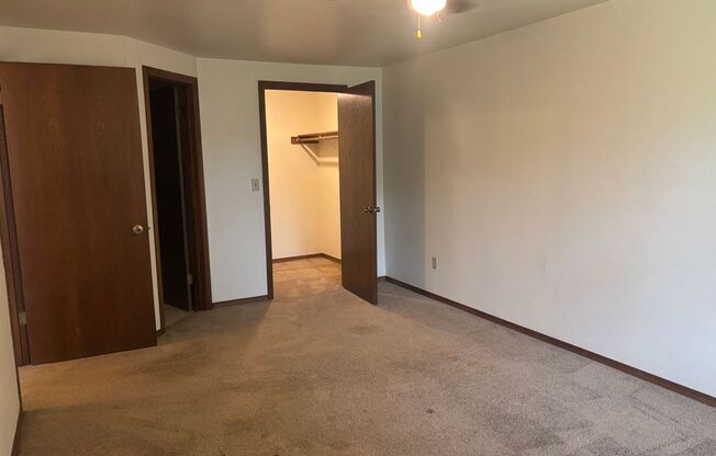 2 beds, 2 baths, 1,029 sqft, $1,229, Unit 1401 029