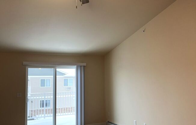 2 beds, 1 bath, 1,040 sqft, $1,485, Unit AT 709-34