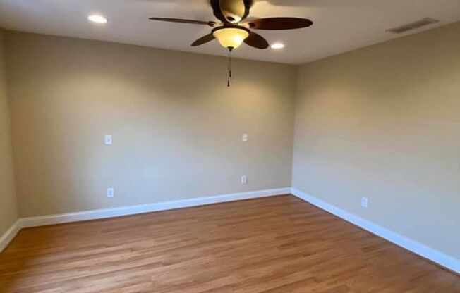 3 Bed Home with 4 Car Garage!