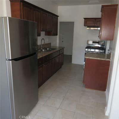 2 beds, 1 bath, 600 sqft, $2,400