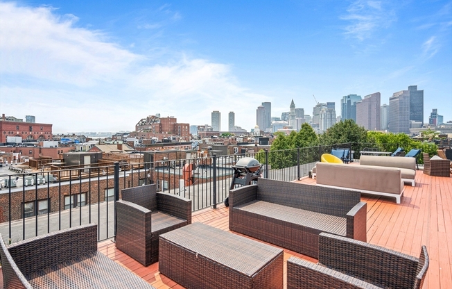 440 COMMERCIAL ST