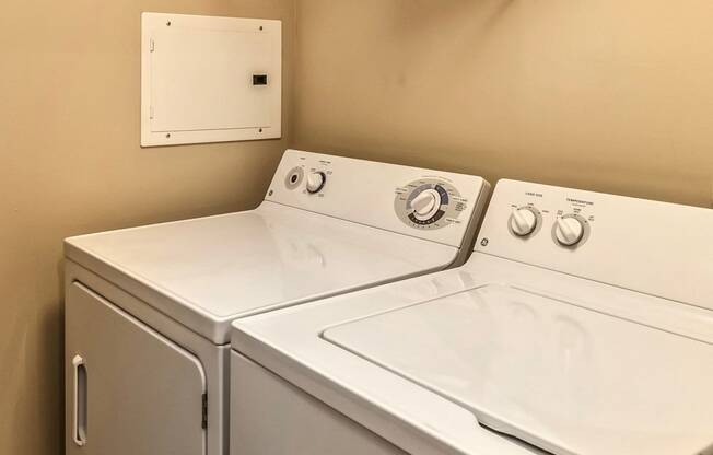 Full-Size Washers and Dryers at Landings Apartments, The, Bellevue, 68123