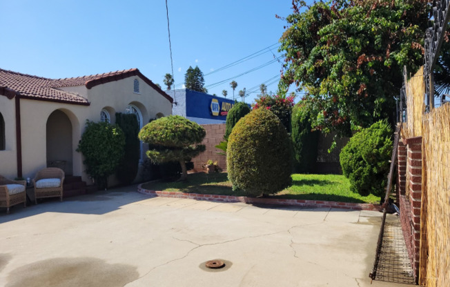 16521 S NORMANDIE AVE